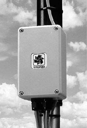 32400 Serial Interface or Calibrated Voltage Outputs for Wind Monitor Series Sensors